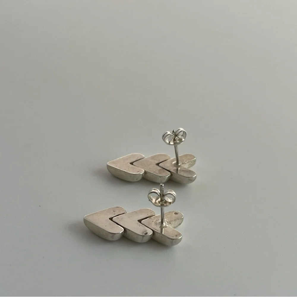 Vintage Sterling Silver Puffy Chevron dangle Drop Earrings - Picture 3 of 11